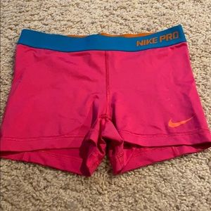 Women’s Nike pro shorts